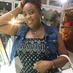 Meet your Posher, Tia